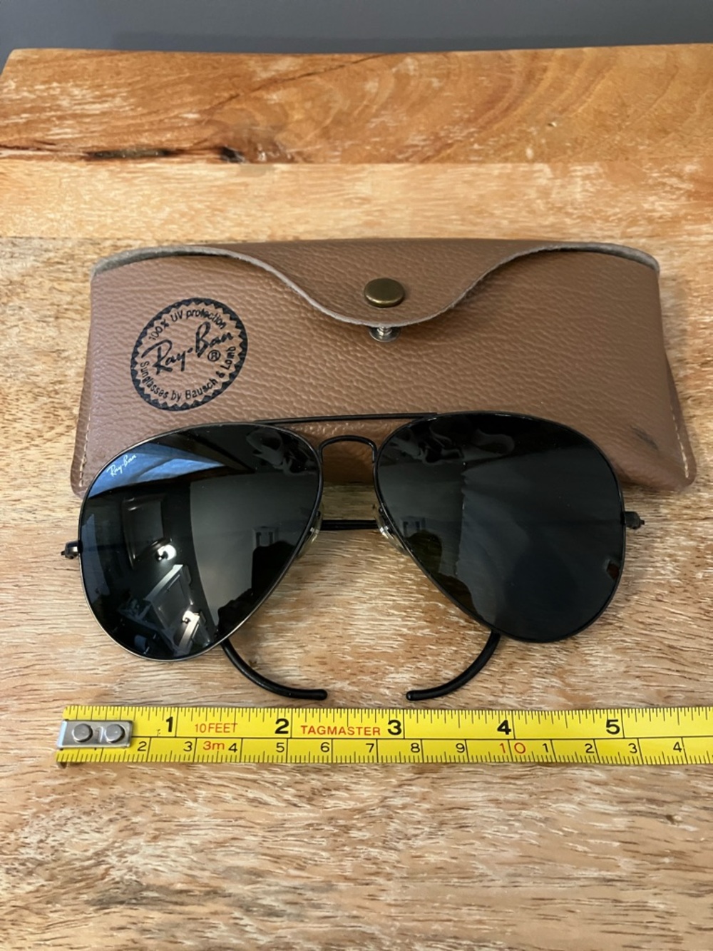 Ray-Ban Black Aviator Sunglasses with Brown Case